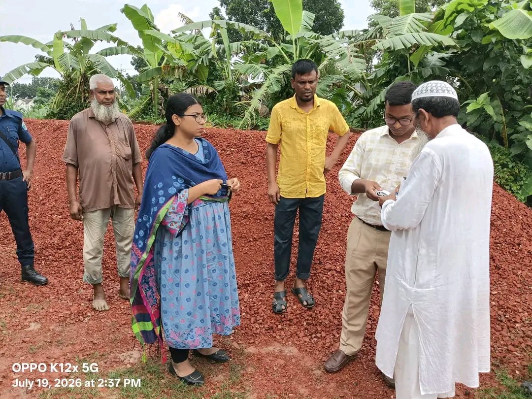 সিংড়ায় কৃষিজমি কেটে অবৈধ পুকুর খনন, ৫০ হাজার টাকা জরিমানা