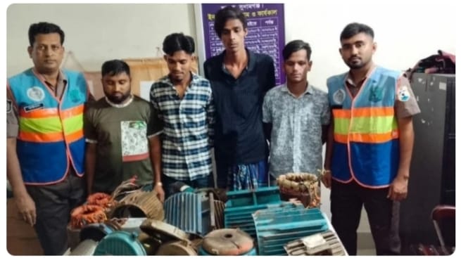 ছাতকে চোরচক্রের ৪ সদস্য গ্রেপ্তার: মোটর ও নৌকা জব্দ