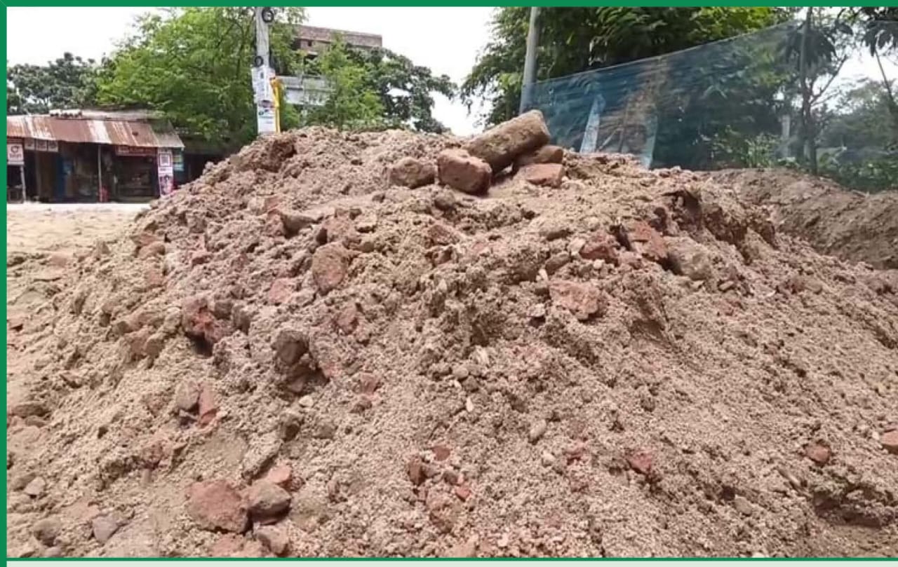 গোদাগাড়ী পৌরসভার সড়ক নির্মাণে ব্যপক অনিয়ম