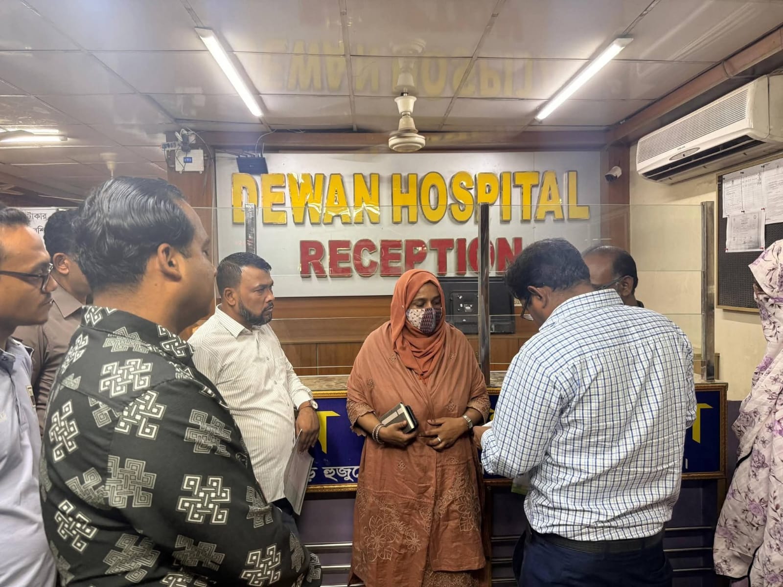 নরসিংদীর মাধবদীতে দুইটি হাসপাতালে মোবাইল কোর্ট; অর্থ দন্ড
