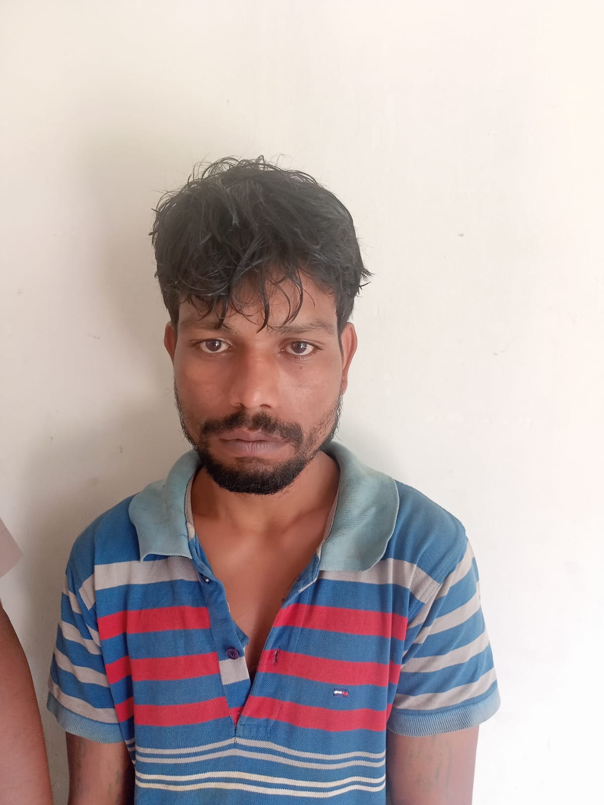 নেত্রকোনার মোহনগঞ্জে পল্লী বিদ্যুতের ট্রান্সফরমার চুরির ঘটনায় যুবক আটক