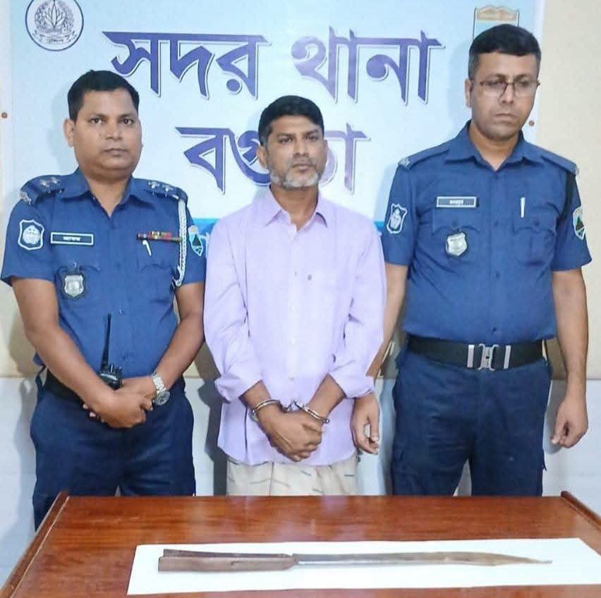 বগুড়া দলিল লেখক সমিতির নির্বাচনে ছোরা প্রদর্শন, অভিযুক্ত রনি গ্রেপ্তার!