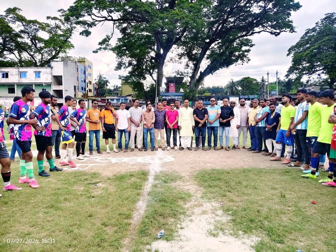 জেলা প্রশাসক গোল্ডকাপের প্রথম সেমিফাইনাল: মুখোমুখি কালীগঞ্জ পৌরসভা ও মালিয়াট ইউনিয়ন