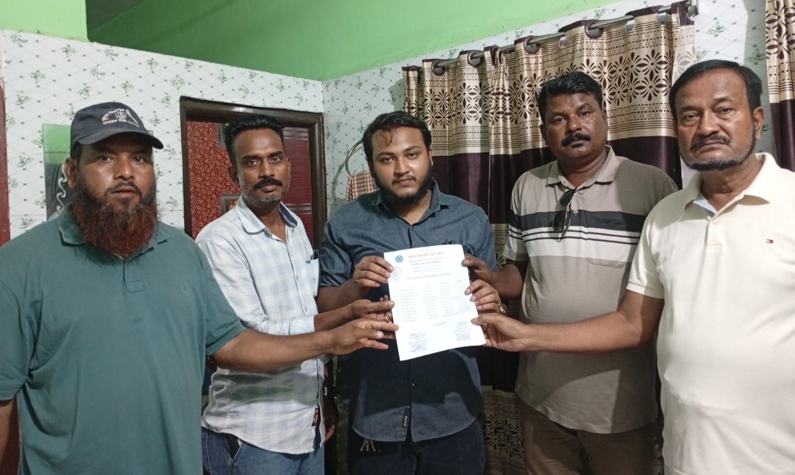 খুলনা বিভাগীয় প্রেসক্লাবের কেন্দ্রীয় নেতৃবৃন্দের সাথে কালীগঞ্জ উপজেলা শাখার সৌজন্য সাক্ষাৎ ও কমিটি গ্রহণ