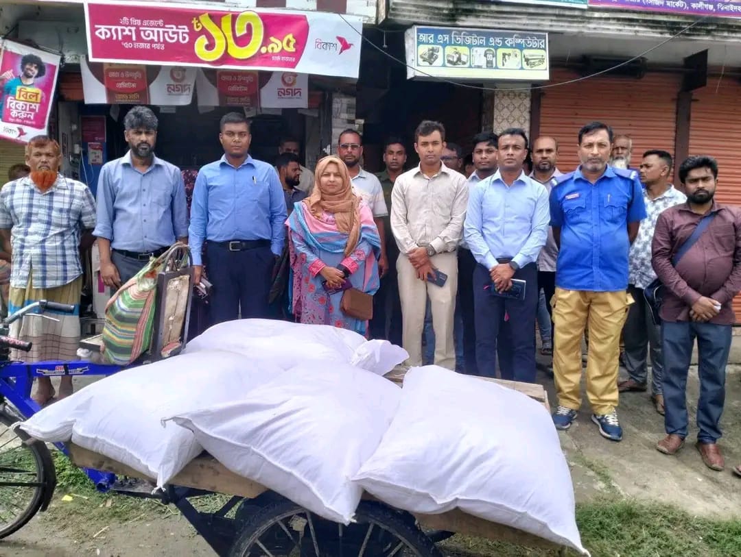 সারের অবৈধ মজুদদারদের বিরুদ্ধে অ্যাকশনে কালিগঞ্জের ইউএনও: প্রশংসনীয় উদ্যোগ!