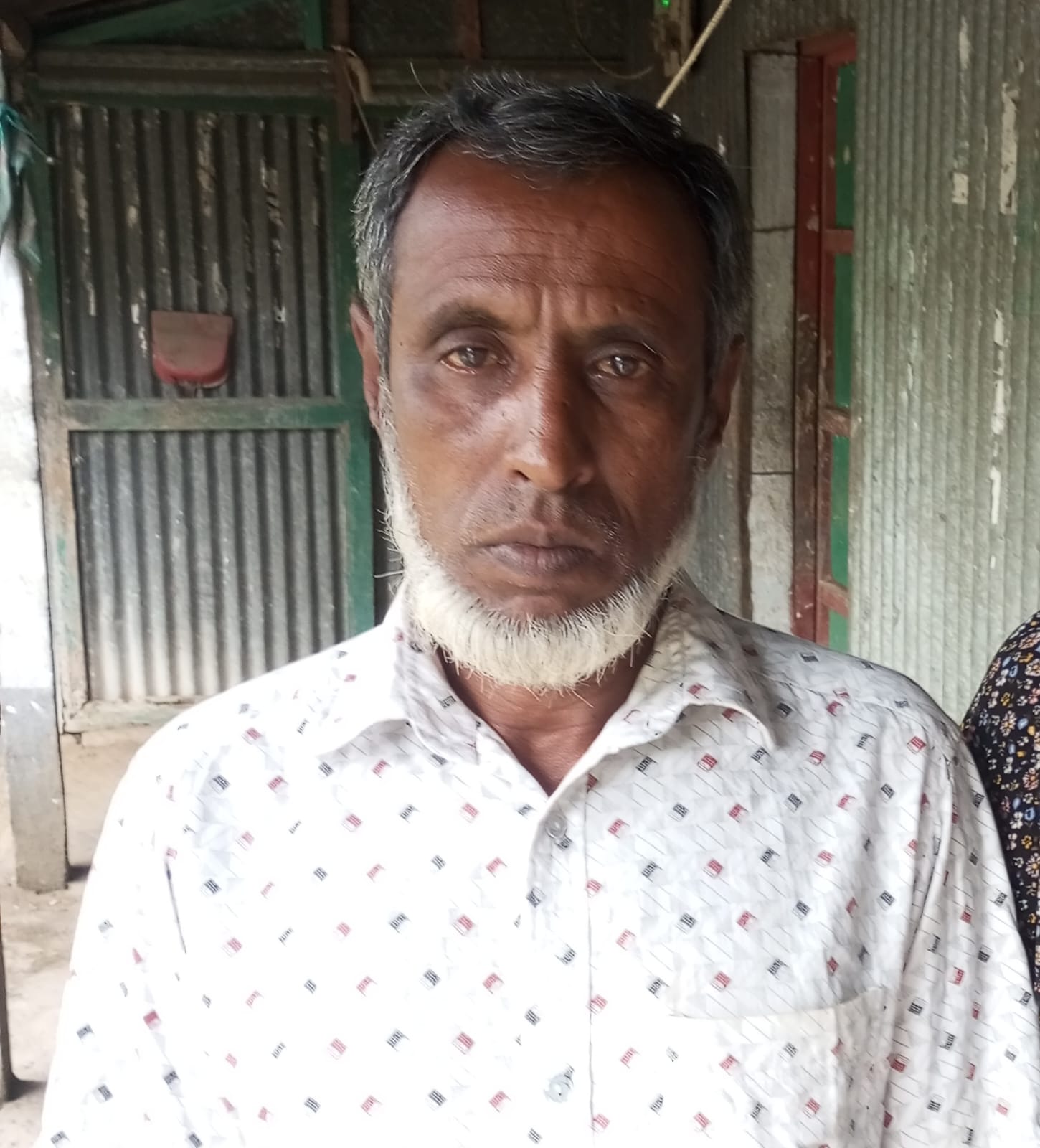 নেত্রকোনায় বন্যায় ধানহানি,ঋণের চাপ ও গ্রেপ্তার আতঙ্কে জেলের মৃত্যু