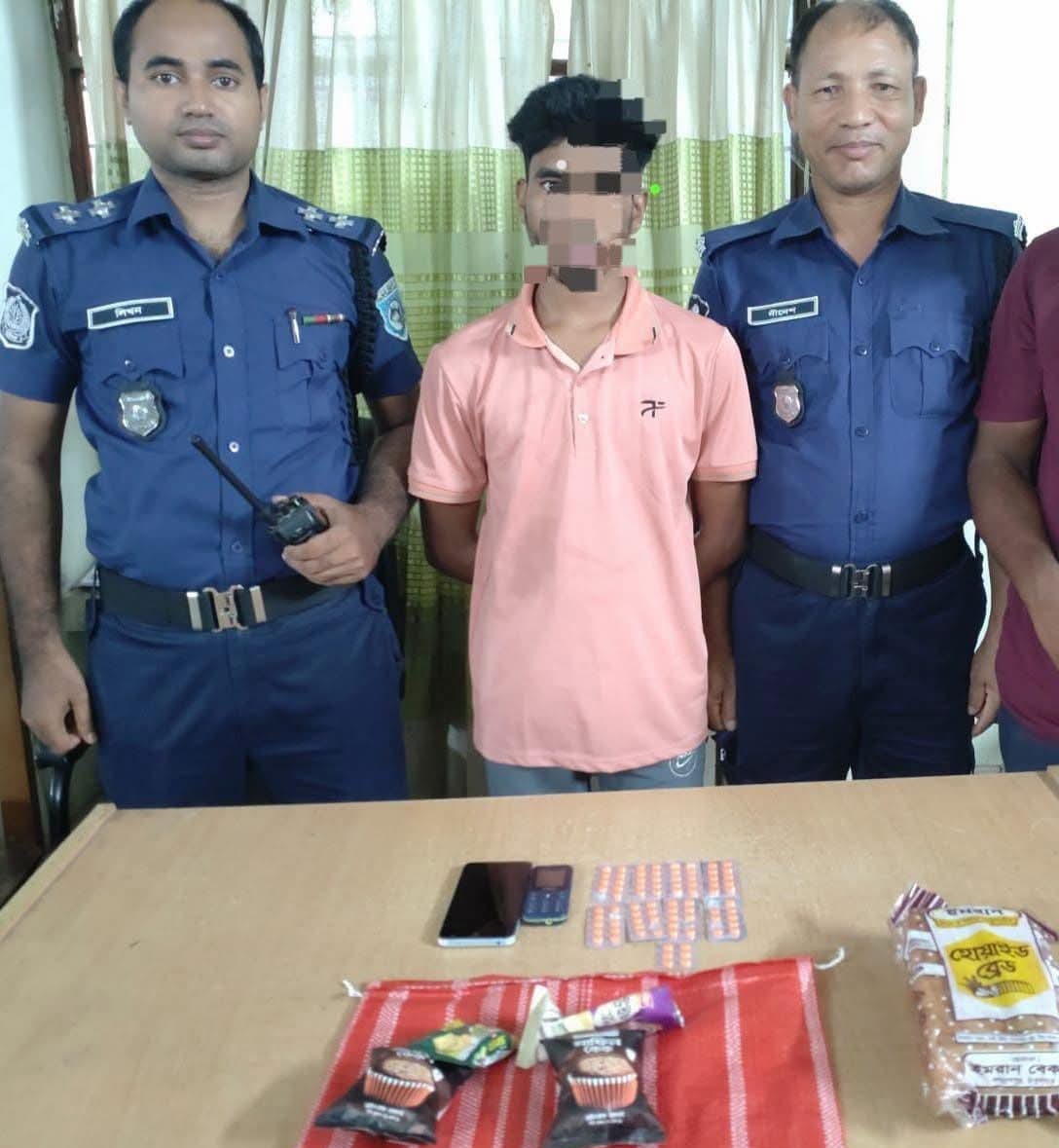 ঠাকুরগাঁওয়ে ৮০ পিস ট্যাপেন্টাডলসহ যুবক আটক