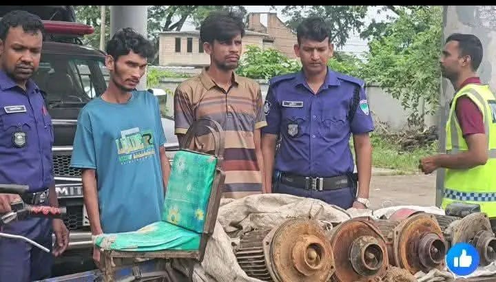 ​কোটচাঁদপুরে ৩টি চোরাই মোটরসহ মহেশপুরের ২ চোর আটক, পলাতক ১