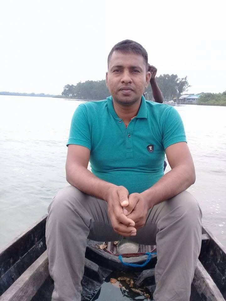 কলেজ শিক্ষকের বিরুদ্ধে হিন্দু ছাত্রীকে ধর্মান্তরিত করে বিয়ের অভিযোগ