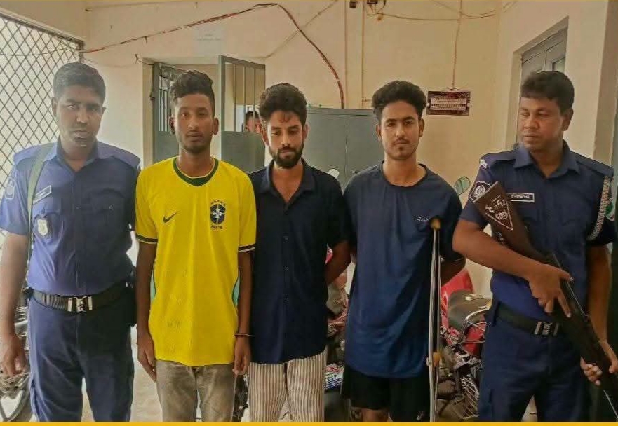 গাঁজা সেবনের দায়ে ৩ যুবকের কারাদণ্ড