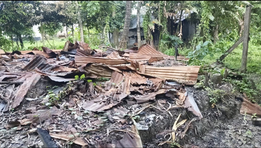 কাল্পনিক মামলায় কাশীপুরের সাক্ষী, অপারেশন থিয়েটার থেকে ও আসামি