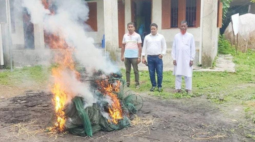 ১ লাখ ২৫ হাজার টাকার অবৈধ জাল জব্দ