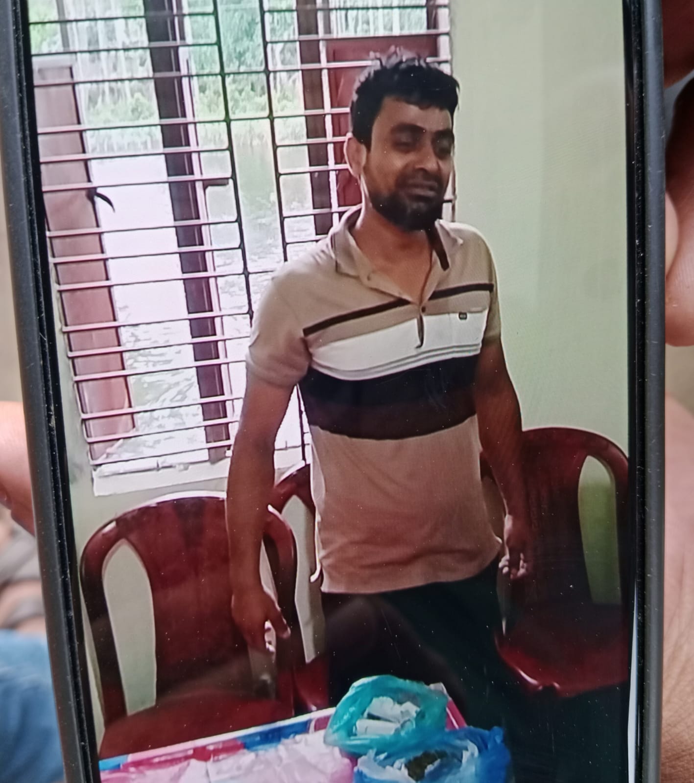 মাদক সম্রাট নিশাদ গাঁজাসহ আটক